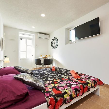 Studio Apartment Bascan Trogir Buitenkant foto